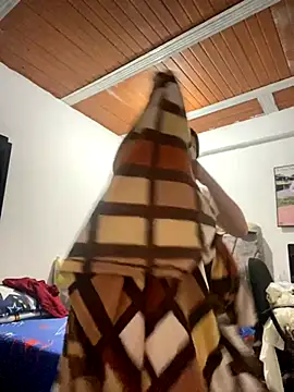 Snapshot of Iris_love18 chatting on October 23, 2025, 4:50 pm Iris love18 online show from October 23, 2025, 4:50 pm