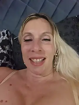 Ina HotX online show from May 19, 2026, 4:24 pm
