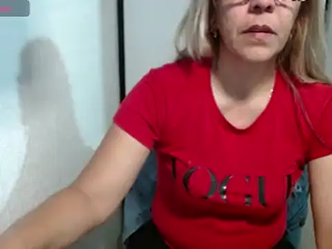 horny paty online show from January 1, 2025, 2:09 pm