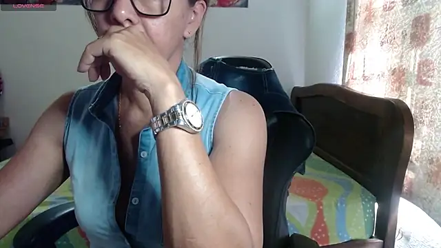 horny paty online show from April 29, 2026, 7:09 pm