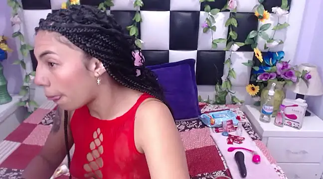 arianaa tompsoon online show from December 11, 2024, 2:09 am