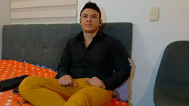 Snapshot of MarksMuscle chatting on September 15, 2025, 5:18 am MarksMuscle online show from September 15, 2025, 5:18 am