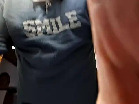 Snapshot of Javier_bear chatting on January 14, 2025, 10:59 am Javier bear online show from January 14, 2025, 10:59 am