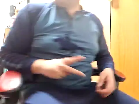 Snapshot of Javier_bear chatting on January 16, 2025, 8:14 pm Javier bear online show from January 16, 2025, 8:14 pm