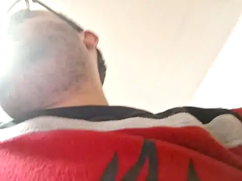 Snapshot of Javier_bear chatting on February 2, 2025, 9:56 pm Javier bear online show from February 2, 2025, 9:56 pm