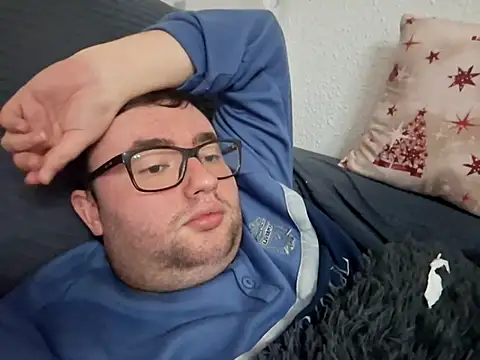 Snapshot of Javier_bear chatting on February 12, 2025, 9:22 pm Javier bear online show from February 12, 2025, 9:22 pm