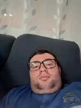 Snapshot of Javier_bear chatting on February 14, 2025, 3:36 pm Javier bear online show from February 14, 2025, 3:36 pm