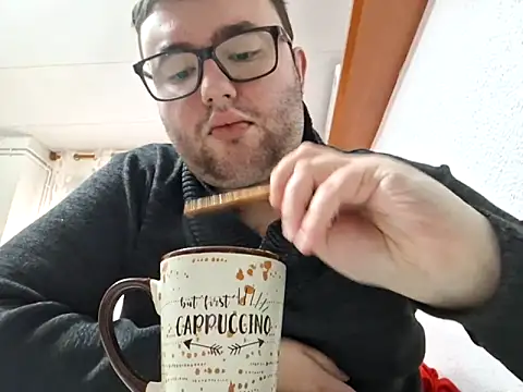 Snapshot of Javier_bear chatting on February 15, 2025, 10:11 am Javier bear online show from February 15, 2025, 10:11 am