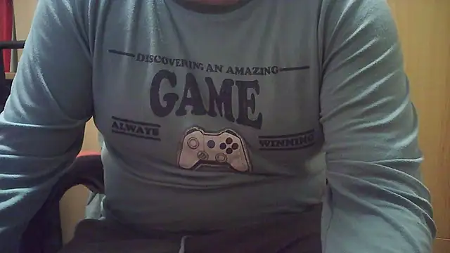 Snapshot of Javier_bear chatting on February 16, 2025, 9:27 pm Javier bear online show from February 16, 2025, 9:27 pm