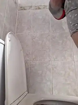 Snapshot of Javier_bear chatting on February 21, 2025, 1:55 pm Javier bear online show from February 21, 2025, 1:55 pm