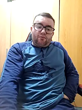 Snapshot of Javier_bear chatting on March 7, 2025, 10:43 pm Javier bear online show from March 7, 2025, 10:43 pm