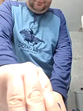 Snapshot of Javier_bear chatting on March 8, 2025, 10:11 am Javier bear online show from March 8, 2025, 10:11 am