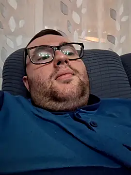 Snapshot of Javier_bear chatting on March 10, 2025, 10:13 pm Javier bear online show from March 10, 2025, 10:13 pm