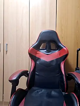 Snapshot of Javier_bear chatting on October 17, 2025, 8:55 pm Javier bear online show from October 17, 2025, 8:55 pm