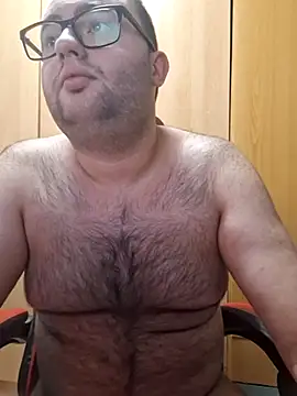 Snapshot of Javier_bear chatting on October 24, 2025, 1:40 pm Javier bear online show from October 24, 2025, 1:40 pm