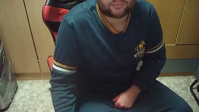 Javier bear online show from November 21, 2025, 2:27 pm