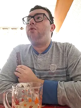 Javier bear online show from March 15, 2026, 9:37 am