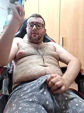 Javier bear online show from April 30, 2026, 12:22 pm