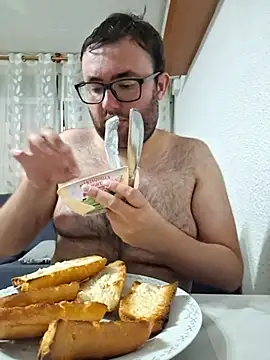 Javier bear online show from June 30, 2026, 8:10 pm