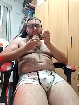 Javier bear online show from August 5, 2026, 1:58 pm