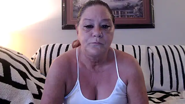 LexxiLeeds online show from May 19, 2026, 10:43 am