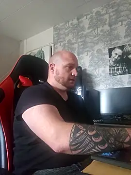 Snapshot of destructeur6 chatting on December 1, 2025, 1:05 pm destructeur6 online show from December 1, 2025, 1:05 pm