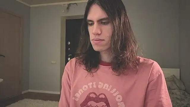 mollymila online show from April 6, 2026, 11:05 pm