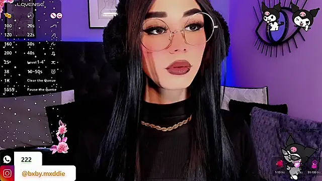 Snapshot of kimMaddiee chatting on October 19, 2025, 7:09 am kimMaddiee online show from October 19, 2025, 7:09 am