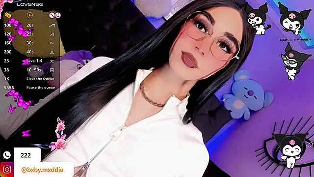 Snapshot of kimMaddiee chatting on October 22, 2025, 6:35 am kimMaddiee online show from October 22, 2025, 6:35 am