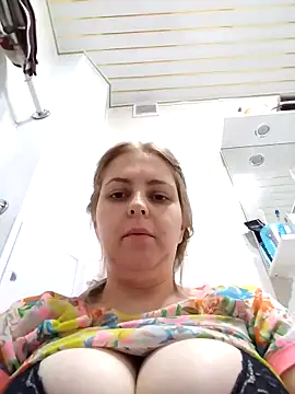 Lady nice cat online show from January 4, 2025, 3:39 pm
