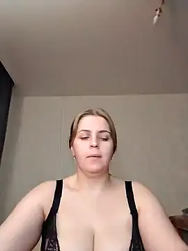 Lady nice cat online show from January 22, 2025, 4:02 pm