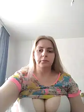 Lady nice cat online show from January 28, 2025, 4:29 am