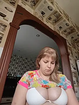 Lady nice cat online show from June 16, 2026, 2:58 am