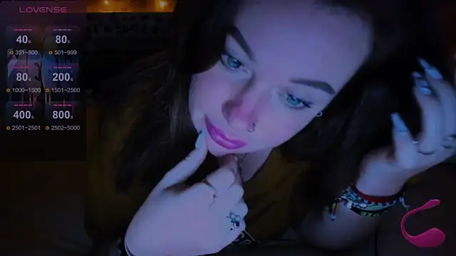 EllieOz online show from December 14, 2024, 9:13 pm
