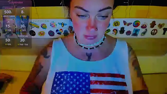 EllieOz online show from September 15, 2025, 5:13 pm