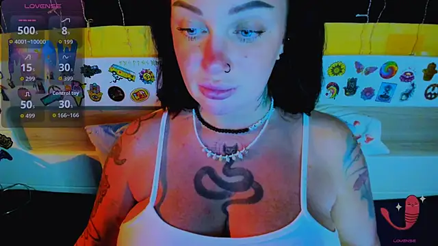 EllieOz online show from December 3, 2025, 3:54 pm