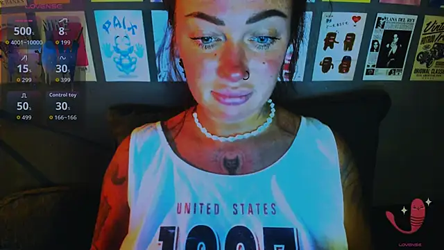 EllieOz online show from April 8, 2026, 5:02 pm