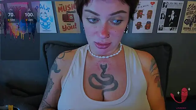 Snapshot of EllieOz chatting on July 5, 2026, 3:41 pm EllieOz online show from July 5, 2026, 3:41 pm