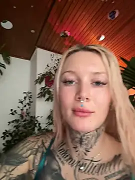 Snapshot of Stella-Kink chatting on January 25, 2025, 11:34 am Stella-Kink online show from January 25, 2025, 11:34 am