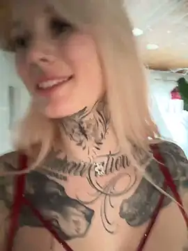 Snapshot of Stella-Kink chatting on February 1, 2025, 2:34 pm Stella-Kink online show from February 1, 2025, 2:34 pm