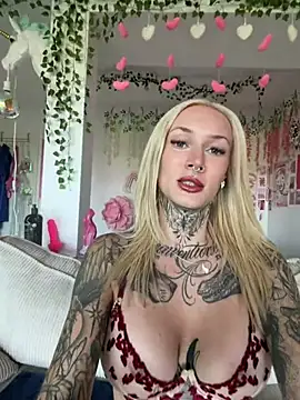 Snapshot of Stella-Kink chatting on July 22, 2026, 7:11 am Stella-Kink online show from July 22, 2026, 7:11 am