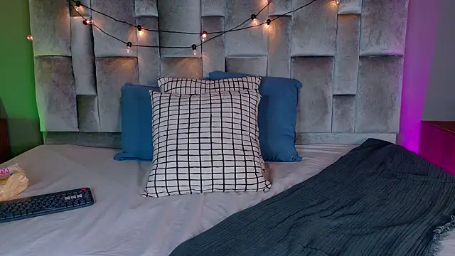 nahomi campbell online show from February 4, 2026, 7:42 pm