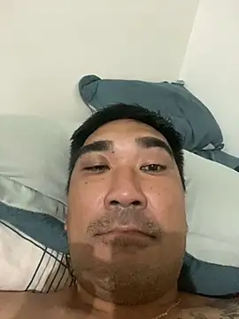 muleke6 online show from February 5, 2025, 2:29 am