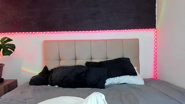 anaroman01 online show from January 26, 2025, 9:07 pm