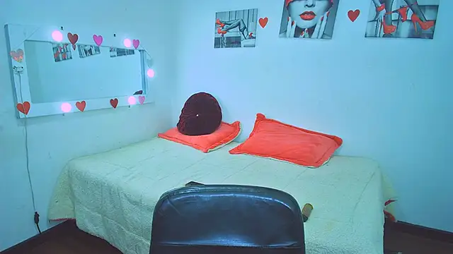 Snapshot of Tatis_Blux chatting on February 11, 2025, 2:24 pm Tatis Blux online show from February 11, 2025, 2:24 pm