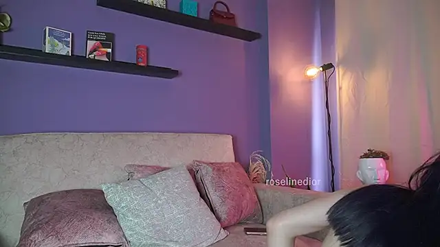 roselinedior online show from June 18, 2026, 6:23 pm