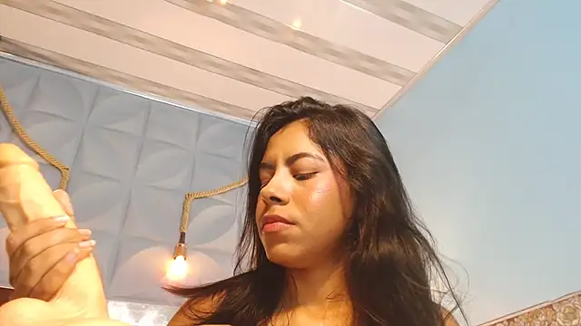 Snapshot of VeronicaRobles chatting on January 3, 2025, 8:32 pm VeronicaRobles online show from January 3, 2025, 8:32 pm