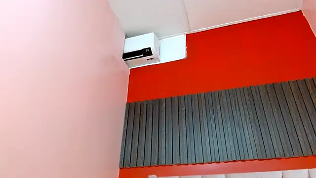 Snapshot of VeronicaRobles chatting on September 24, 2025, 6:44 pm VeronicaRobles online show from September 24, 2025, 6:44 pm