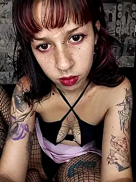 Snapshot of toxicsharmmy chatting on October 20, 2025, 12:33 am toxicsharmmy online show from October 20, 2025, 12:33 am