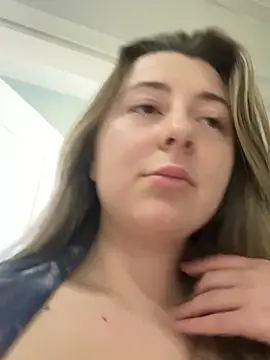 curvyflawless online show from January 14, 2025, 12:03 pm